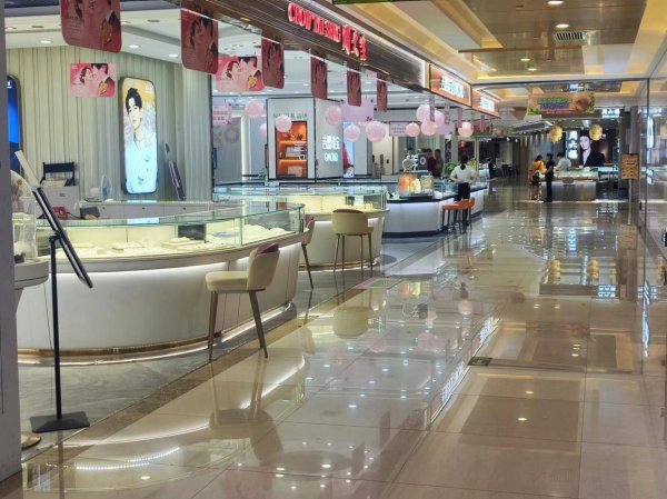 天盈配资 新人三金预算砍半，五一黄金消费现“冰火两重天”